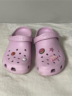 Crocs Classic Clog Pink Lightweight Comfort Shoes W10M8 Kibbitz Pastel